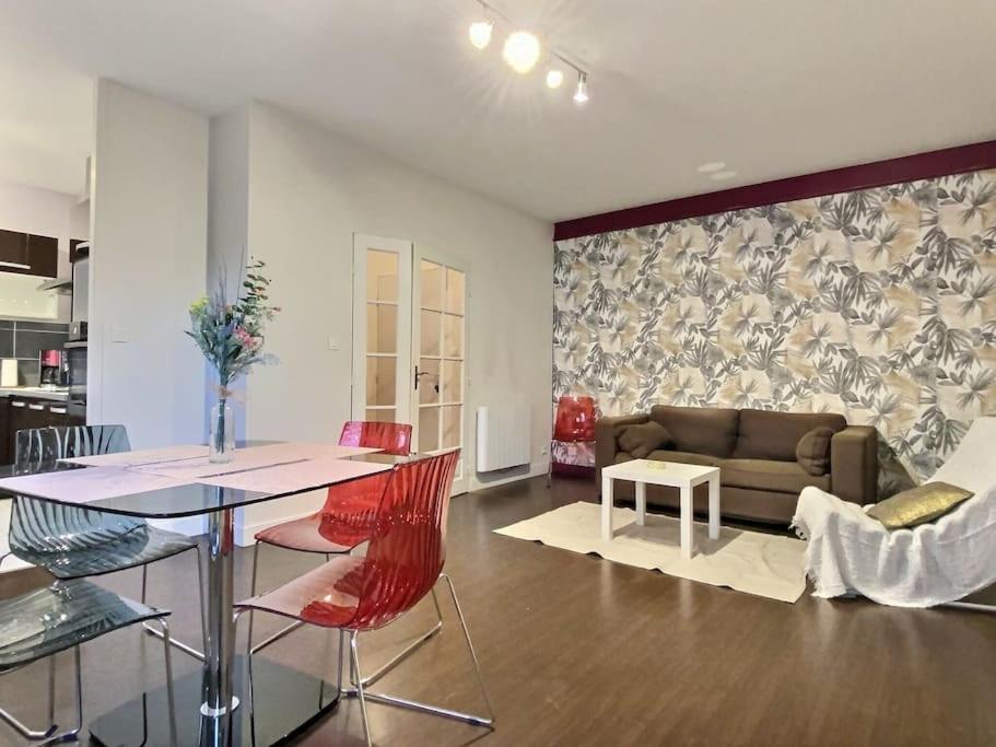 Appartement En Residence, Blois Esterno foto