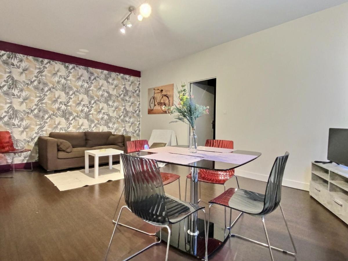 Appartement En Residence, Blois Esterno foto